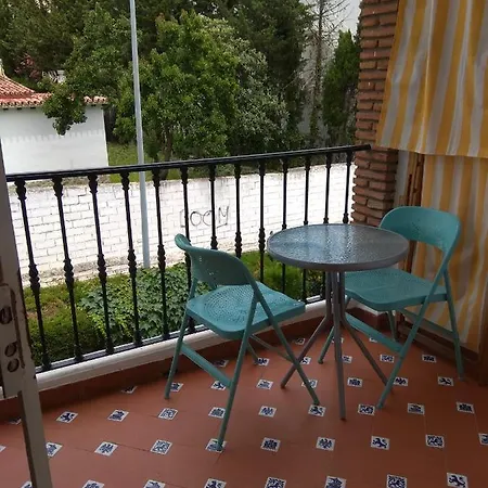 Apartamento Cerca Del Mar Con Piscina Y Parking. Apartment