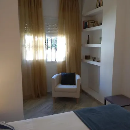 Apartamento Cerca Del Mar Con Piscina Y Parking. Apartment *