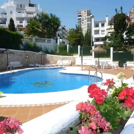 Apartamento Apartamento Cerca Del Mar Con Piscina Y Parking. *